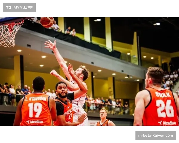 珀尔特尔内线稳定贡献 猛龙中锋15分但防守端被针对 珀尔特尔内线稳定贡献 猛龙中锋15分但防守端被针对